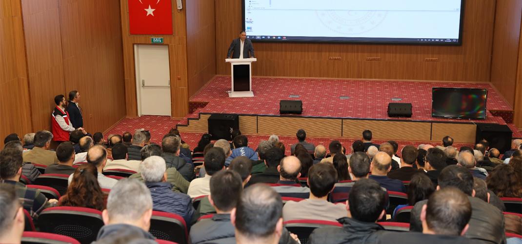 İL MÜDÜRLÜĞÜMÜZDE BİTKİ KORUMA ÜRÜNLERİ BAYİ BİLGİLENDİRME VE DEĞERLENDİRME TOPLANTISI GERÇEKLEŞTİRİLDİ   